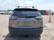 ✅ 2019 Jeep Cherokee Altitude • VIN: 1C4PJMLX3KD105008 • Lot: 42474013. Listed on IAAI with 82,122 mi. Free auction sales archive from the USA and detailed vehicle history report at DreamBid. Image 16.