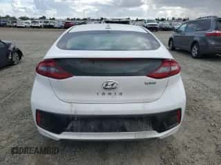 2017 Hyundai Ioniq SEL с VIN KMHC75LC2HU057523, выставлен на аукционе Copart как лот 80983994 с пробегом Не указан миль и Списание • Salvage title. История ставок и продаж доступна на DreamBid. Изображение 6.