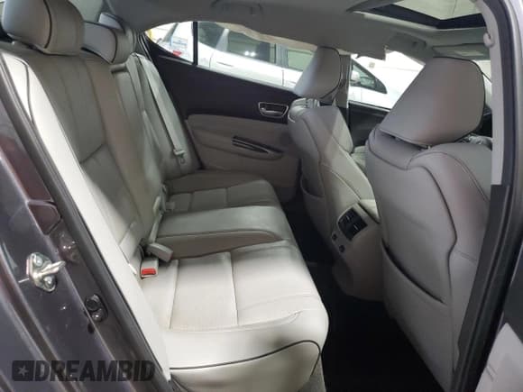 ✅ 2018 Acura TLX Advance • VIN: 19UUB3F79JA002358 • Лот: 80763765. Опубликован ранее на Copart с пробегом 62 946 миль. Бесплатный доступ к архиву аукционных продаж из США и подробный отчёт об истории автомобиля на DreamBid. Изображение 10.