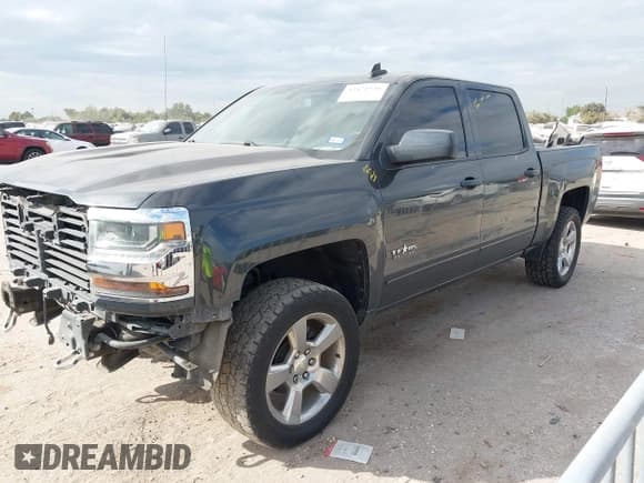✅ 2018 Chevrolet Silverado 1500 LT • VIN: 3GCPCREC5JG119981 • Лот: 43471536. Опубликован ранее на IAAI с пробегом 125 782 миль. Бесплатный доступ к архиву аукционных продаж из США и подробный отчёт об истории автомобиля на DreamBid. Изображение 2.
