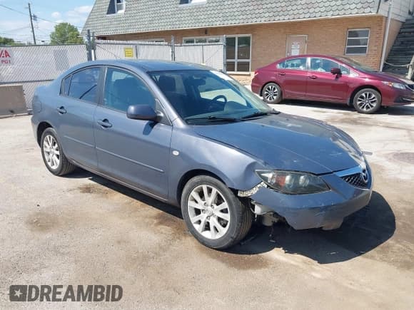 ✅ 2008 Mazda 3 i Touring • VIN: JM1BK12FX81790584 • Лот: 43155688. Опубликован ранее на IAAI с пробегом 166 762 миль. Бесплатный доступ к архиву аукционных продаж из США и подробный отчёт об истории автомобиля на DreamBid. Изображение 1.
