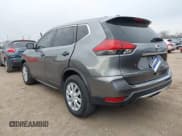 ✅ 2017 Nissan Rogue SL • VIN: JN8AT2MVXHW003336 • Lot: 43722437. Wystawiony na IAAI z przebiegiem 110 986 mil. Bezpłatny archiwum sprzedaży aukcyjnych z USA i szczegółowy raport historii pojazdu na DreamBid. Zdjęcie 3.