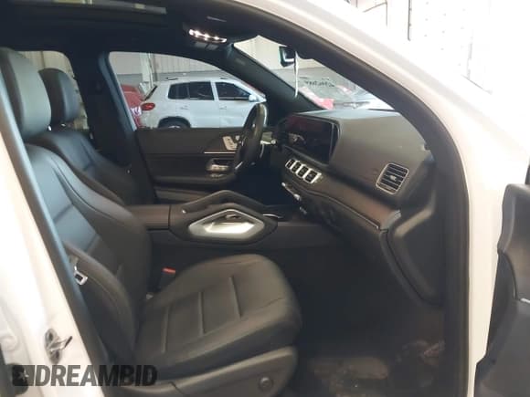 ✅ 2024 Mercedes-Benz GLS 450 • VIN: 4JGFF5KE7RB117053 • Lot: 42062685. Listed on IAAI with 14,558 mi. Free auction sales archive from the USA and detailed vehicle history report at DreamBid. Image 5.