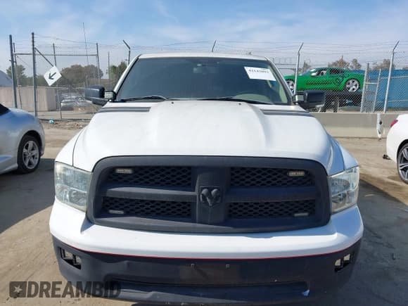 ✅ 2010 Dodge 1500 SLT • VIN: 1D7RB1CT8AS241944 • Lot: 42143093. Wystawiony na IAAI z przebiegiem 183 829 mil. Bezpłatny archiwum sprzedaży aukcyjnych z USA i szczegółowy raport historii pojazdu na DreamBid. Zdjęcie 6.