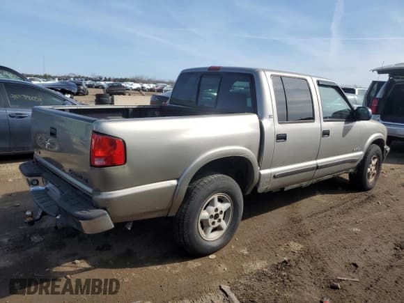 ✅ 2001 Chevrolet S-10 LS • VIN: 1GCDT13W61K228198 • Лот: 48802315. Опубликован ранее на Copart с пробегом 146 687 миль. Бесплатный доступ к архиву аукционных продаж из США и подробный отчёт об истории автомобиля на DreamBid. Изображение 3.