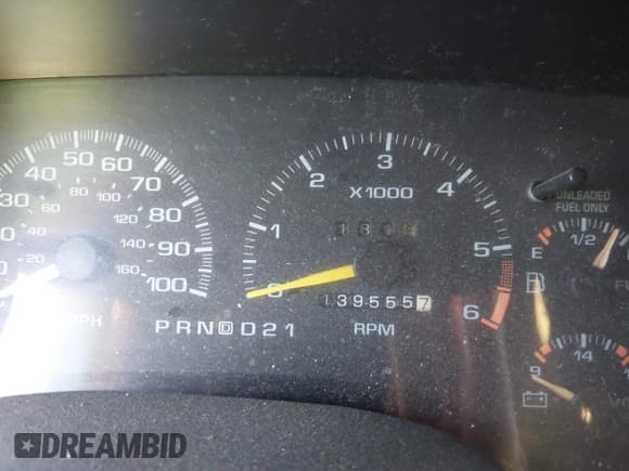 ✅ 1995 Chevrolet Blazer • VIN: 1GNDT13W2S2203162 • Lot: 42863351. Wystawiony na IAAI z przebiegiem 139 555 mil. Bezpłatny archiwum sprzedaży aukcyjnych z USA i szczegółowy raport historii pojazdu na DreamBid. Zdjęcie 7.