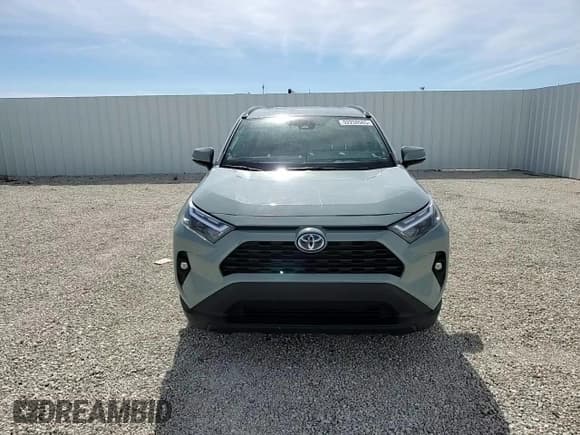 ✅ 2023 Toyota RAV4 Hybrid XLE Premium • VIN: 4T3B6RFV0PU134771 • Lot: 92258565. Wystawiony na Copart z przebiegiem 11 322 mil. Bezpłatny archiwum sprzedaży aukcyjnych z USA i szczegółowy raport historii pojazdu na DreamBid. Zdjęcie 15.