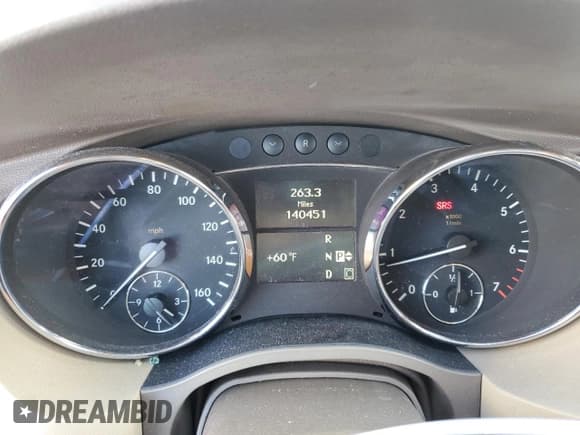 ✅ 2010 Mercedes-Benz R 350 • VIN: 4JGCB6FE4AA111042 • Лот: 44587515. Опубликован ранее на Copart с пробегом 140 451 миль. Бесплатный доступ к архиву аукционных продаж из США и подробный отчёт об истории автомобиля на DreamBid. Изображение 9.