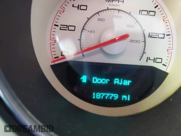 ✅ 2013 Dodge Challenger Rallye Redline • VIN: 2C3CDYAG5DH530644 • Lot: 40782516. Wystawiony na IAAI z przebiegiem 187 779 mil. Bezpłatny archiwum sprzedaży aukcyjnych z USA i szczegółowy raport historii pojazdu na DreamBid. Zdjęcie 15.