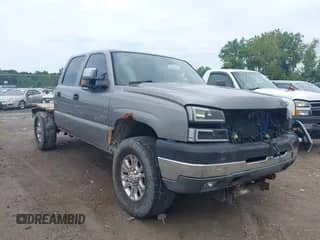 2006 Chevrolet Silverado 2500HD LT3 z VIN 1GCHK23D36F183567, wystawiony jako IAAI lot #42841319 z przebiegiem 184 029 mil mil oraz . Historia ofert i sprzedaży dostępna na DreamBid. Obrazek 1.