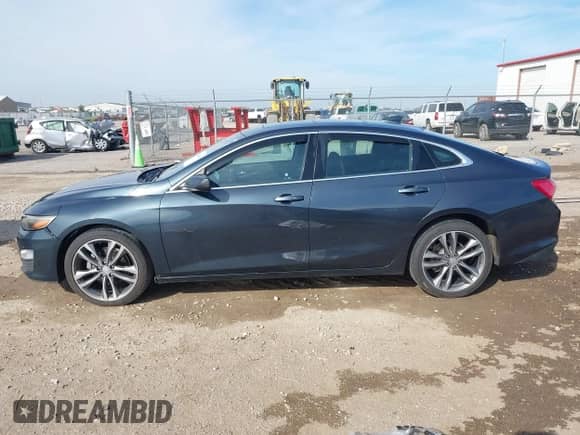 2021 Chevrolet Malibu LT z VIN 1G1ZD5ST0MF064955, wystawiony jako IAAI lot #43269900 z przebiegiem 99 118 mil mil oraz . Historia ofert i sprzedaży dostępna na DreamBid. Obrazek 14.