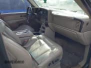 ✅ 2001 Chevrolet Tahoe LS • VIN: 1GNEC13T91R219486 • Lot: 41439329. Wystawiony na IAAI z przebiegiem 265 974 mil. Bezpłatny archiwum sprzedaży aukcyjnych z USA i szczegółowy raport historii pojazdu na DreamBid. Zdjęcie 5.