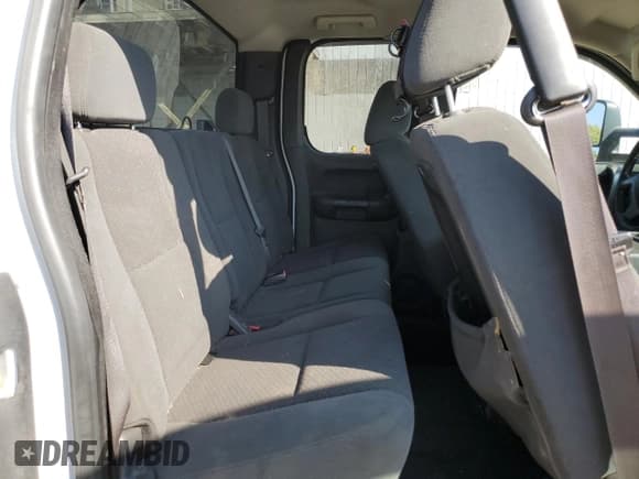 ✅ 2013 GMC Sierra 2500HD SLE • VIN: 1GT220CG7DZ174581 • Lot: 80629815. Listed on Copart with 211,760 mi. Free auction sales archive from the USA and detailed vehicle history report at DreamBid. Image 10.