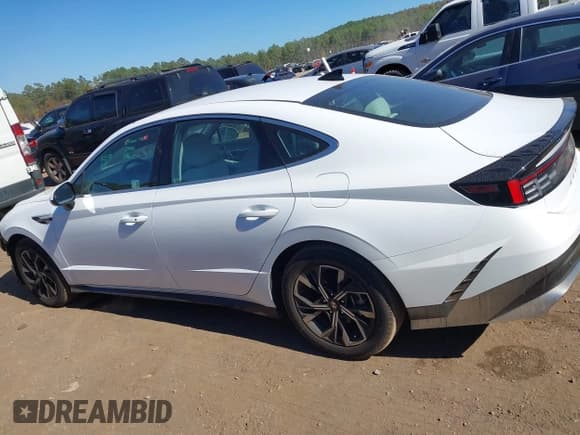 ✅ 2025 Hyundai Sonata SEL • VIN: KMHL64JA1SA430218 • Лот: 43622988. Опубликован ранее на IAAI с пробегом 20 972 миль. Бесплатный доступ к архиву аукционных продаж из США и подробный отчёт об истории автомобиля на DreamBid. Изображение 14.