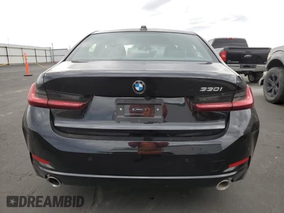 ✅ 2025 BMW 3 Series 330i • VIN: 3MW69CW06S8F18998 • Lot: 85438945. Listed on Copart with 12,912 mi. Free auction sales archive from the USA and detailed vehicle history report at DreamBid. Image 6.
