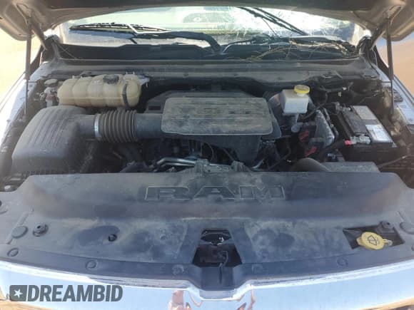 ✅ 2022 Ram 1500 Big Horn • VIN: 1C6RRFBG4NN226893 • Lot: 56584425. Wystawiony na Copart z przebiegiem 124 726 mil. Bezpłatny archiwum sprzedaży aukcyjnych z USA i szczegółowy raport historii pojazdu na DreamBid. Zdjęcie 11.