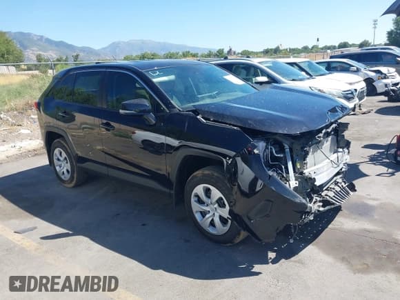 ✅ 2025 Toyota RAV4 LE • VIN: 2T3K1RFV2SC318618 • Лот: 42997581. Опубликован ранее на IAAI с пробегом 1 254 миль. Бесплатный доступ к архиву аукционных продаж из США и подробный отчёт об истории автомобиля на DreamBid. Изображение 1.