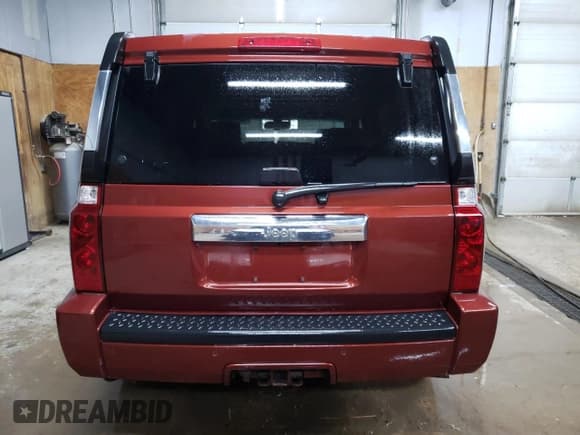 ✅ 2007 Jeep Commander Limited • VIN: 1J8HG58P37C591603 • Лот: 88467565. Опубликован ранее на Copart с пробегом 127 139 миль. Бесплатный доступ к архиву аукционных продаж из США и подробный отчёт об истории автомобиля на DreamBid. Изображение 6.