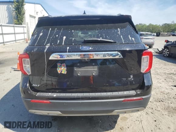 ✅ 2022 Ford Explorer XLT • VIN: 1FMSK7DH9NGC12577 • Lot: 52763775. Wystawiony na Copart z przebiegiem 55 916 mil. Bezpłatny archiwum sprzedaży aukcyjnych z USA i szczegółowy raport historii pojazdu na DreamBid. Zdjęcie 6.
