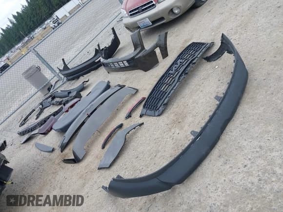 ✅ 2022 Kia Telluride EX • VIN: 5XYP34HC1NG316438 • Lot: 42508673. Wystawiony na IAAI z przebiegiem 96 553 mil. Bezpłatny archiwum sprzedaży aukcyjnych z USA i szczegółowy raport historii pojazdu na DreamBid. Zdjęcie 12.