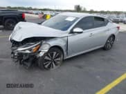 ✅ 2021 Nissan Altima SV • VIN: 1N4BL4DV6MN325733 • Лот: 42226848. Опубликован ранее на IAAI с пробегом 84 767 миль. Бесплатный доступ к архиву аукционных продаж из США и подробный отчёт об истории автомобиля на DreamBid. Изображение 2.