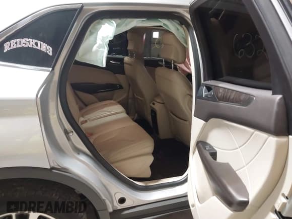 ✅ 2017 Lincoln MKC Reserve • VIN: 5LMCJ3D97HUL24614 • Lot: 43656322. Listed on IAAI with 102,680 mi. Free auction sales archive from the USA and detailed vehicle history report at DreamBid. Image 8.