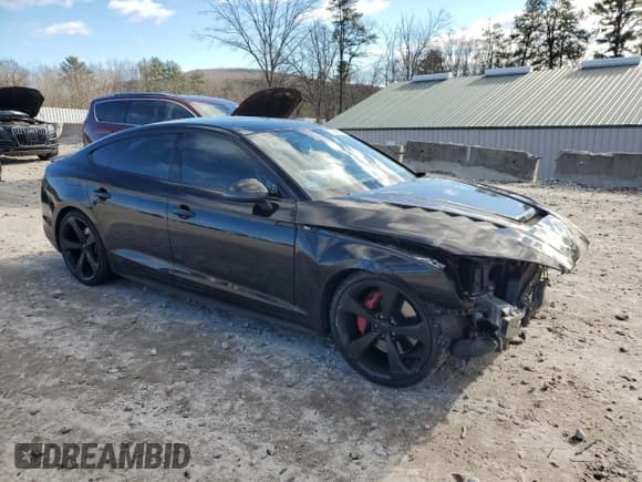 ✅ 2019 Audi S5 Sportback Premium Plus • VIN: WAUB4CF50KA079634 • Lot: 93440895. Wystawiony na Copart z przebiegiem Nie podano. Bezpłatny archiwum sprzedaży aukcyjnych z USA i szczegółowy raport historii pojazdu na DreamBid. Zdjęcie 4.