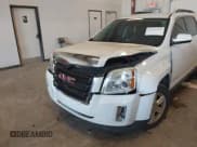 ✅ 2015 GMC Terrain SLE • VIN: 2GKFLRE32F6351442 • Lot: 43397571. Wystawiony na IAAI z przebiegiem 110 853 mil. Bezpłatny archiwum sprzedaży aukcyjnych z USA i szczegółowy raport historii pojazdu na DreamBid. Zdjęcie 6.