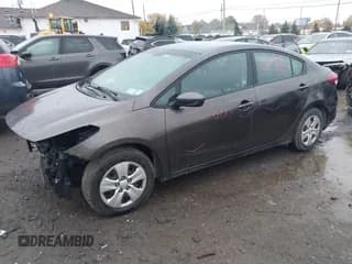 ✅ 2018 Kia Forte LX • VIN: 3KPFK4A71JE171453 • Lot: 43630858. Wystawiony na IAAI z przebiegiem 150 986 mil. Bezpłatny archiwum sprzedaży aukcyjnych z USA i szczegółowy raport historii pojazdu na DreamBid. Zdjęcie 2.