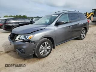 ✅ 2017 Nissan Pathfinder S • VIN: 5N1DR2MN7HC636249 • Lot: 71837945. Wystawiony na Copart z przebiegiem 188 046 mil. Bezpłatny archiwum sprzedaży aukcyjnych z USA i szczegółowy raport historii pojazdu na DreamBid. Zdjęcie 1.