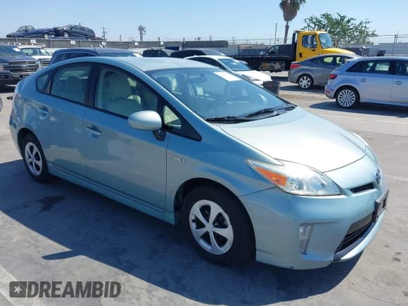 ✅ 2014 Toyota Prius Four • VIN: JTDKN3DU8E1829487 • Lot: 43247685. Wystawiony na IAAI z przebiegiem 143 689 mil. Bezpłatny archiwum sprzedaży aukcyjnych z USA i szczegółowy raport historii pojazdu na DreamBid. Zdjęcie 1.
