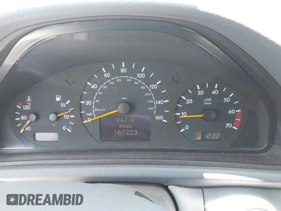 ✅ 2001 Mercedes-Benz CLK 320/430 • VIN: WDBLK65GX1T075853 • Lot: 42583890. Wystawiony na IAAI z przebiegiem 167 223 mil. Bezpłatny archiwum sprzedaży aukcyjnych z USA i szczegółowy raport historii pojazdu na DreamBid. Zdjęcie 7.