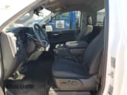 ✅ 2024 GMC Sierra 1500 • VIN: 3GTNUAED8RG219406 • Lot: 88583145. Wystawiony na Copart z przebiegiem 4 394 mil. Bezpłatny archiwum sprzedaży aukcyjnych z USA i szczegółowy raport historii pojazdu na DreamBid. Zdjęcie 7.