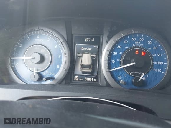 ✅ 2020 Toyota Sienna LE • VIN: 5TDKZ3DC7LS085201 • Lot: 43051122. Listed on IAAI with 81,061 mi. Free auction sales archive from the USA and detailed vehicle history report at DreamBid. Image 7.