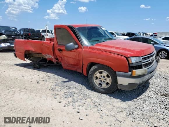 2006 Chevrolet Silverado 1500 Work Truck z VIN 1GCEC14X26Z258437, wystawiony jako Copart lot #65713665 z przebiegiem 200 371 mil mil oraz Szkoda całkowita • Salvage title. Historia ofert i sprzedaży dostępna na DreamBid. Obrazek 4.