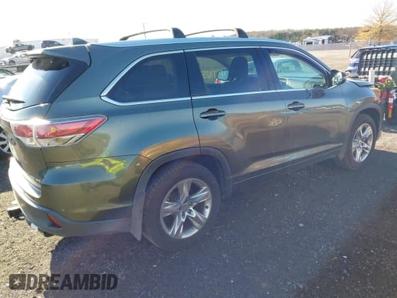 ✅ 2015 Toyota Highlander Limited Platinum • VIN: 5TDDKRFH0FS084873 • Lot: 43776554. Listed on IAAI with 100,105 mi. Free auction sales archive from the USA and detailed vehicle history report at DreamBid. Image 4.