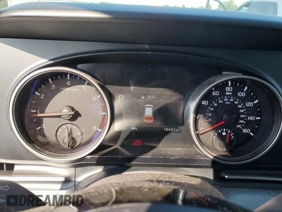 ✅ 2024 Kia Carnival LX • VIN: KNDNB4H34R6392495 • Lot: 60256835. Wystawiony na Copart z przebiegiem 18 447 mil. Bezpłatny archiwum sprzedaży aukcyjnych z USA i szczegółowy raport historii pojazdu na DreamBid. Zdjęcie 9.