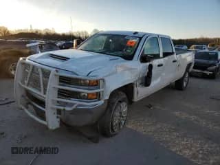 2017 Chevrolet Silverado 3500HD Work Truck с VIN 1GC4KYCY0HF198664, выставлен на аукционе Copart как лот 84520084 с пробегом 190 076 миль миль и Списание • Salvage title. История ставок и продаж доступна на DreamBid. Изображение 1.