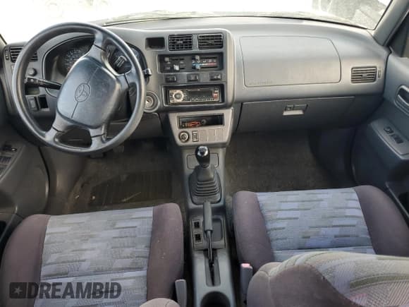 ✅ 1996 Toyota RAV4 • VIN: JT3HP10V4T0083344 • Lot: 80819125. Wystawiony na Copart z przebiegiem 143 309 mil. Bezpłatny archiwum sprzedaży aukcyjnych z USA i szczegółowy raport historii pojazdu na DreamBid. Zdjęcie 8.