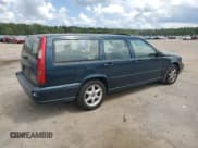 ✅ 1998 Volvo V70 • VIN: YV1LW5588W2459372 • Lot: 64649165. Listed on Copart with 129,900 mi. Free auction sales archive from the USA and detailed vehicle history report at DreamBid. Image 3.