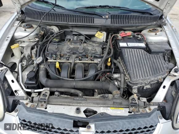 2005 Dodge Neon SXT z VIN 1B3ES56C15D149212, wystawiony jako Copart lot #56222775 z przebiegiem 112 383 mil mil oraz Szkoda całkowita • Salvage title. Historia ofert i sprzedaży dostępna na DreamBid. Obrazek 11.