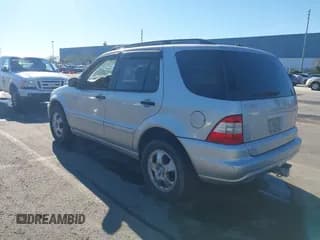 ✅ 2003 Mercedes-Benz M 350 • VIN: 4JGAB57E93A413042 • Лот: 43678611. Опубликован ранее на IAAI с пробегом 170 363 миль. Бесплатный доступ к архиву аукционных продаж из США и подробный отчёт об истории автомобиля на DreamBid. Изображение 3.