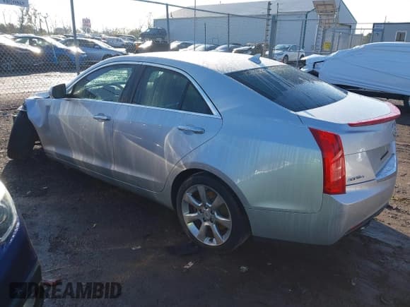 ✅ 2013 Cadillac ATS Luxury • VIN: 1G6AH5R31D0140462 • Lot: 43579772. Wystawiony na IAAI z przebiegiem 178 901 mil. Bezpłatny archiwum sprzedaży aukcyjnych z USA i szczegółowy raport historii pojazdu na DreamBid. Zdjęcie 3.
