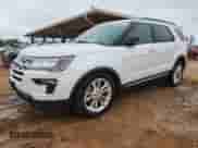 2018 Ford Explorer XLT z VIN 1FM5K7D82JGC62891, wystawiony jako Copart lot #85297175 z przebiegiem 140 079 mil mil oraz Szkoda całkowita • Salvage title. Historia ofert i sprzedaży dostępna na DreamBid. Obrazek 1.
