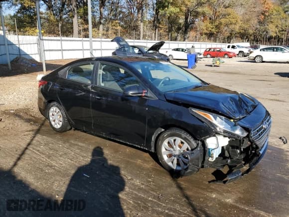 ✅ 2019 Hyundai Accent SE • VIN: 3KPC24A35KE054346 • Лот: 82952284. Опубликован ранее на Copart с пробегом 61 402 миль. Бесплатный доступ к архиву аукционных продаж из США и подробный отчёт об истории автомобиля на DreamBid. Изображение 4.
