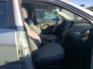 ✅ 2017 Hyundai Santa Fe 2.4L • VIN: 5XYZUDLB4HG421502 • Лот: 66428542. Опубликован ранее на Copart с пробегом 83 275 миль. Бесплатный доступ к архиву аукционных продаж из США и подробный отчёт об истории автомобиля на DreamBid. Изображение 5.