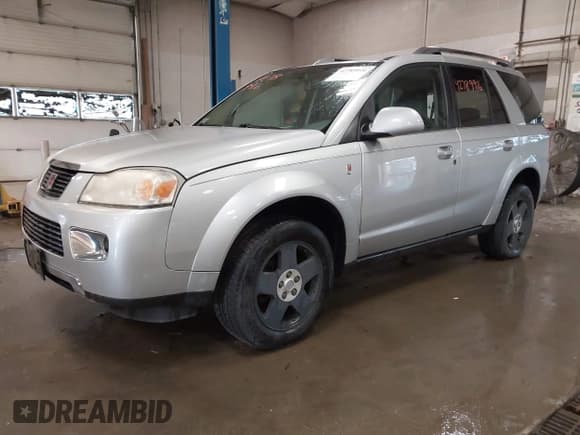 ✅ 2006 Saturn VUE • VIN: 5GZCZ63456S899762 • Lot: 42789916. Wystawiony na IAAI z przebiegiem 226 225 mil. Bezpłatny archiwum sprzedaży aukcyjnych z USA i szczegółowy raport historii pojazdu na DreamBid. Zdjęcie 17.