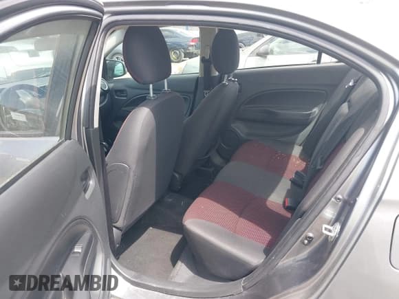 ✅ 2020 Mitsubishi Mirage SE • VIN: ML32F4FJ6LHF03090 • Lot: 42120301. Wystawiony na IAAI z przebiegiem 105 716 mil. Bezpłatny archiwum sprzedaży aukcyjnych z USA i szczegółowy raport historii pojazdu na DreamBid. Zdjęcie 8.