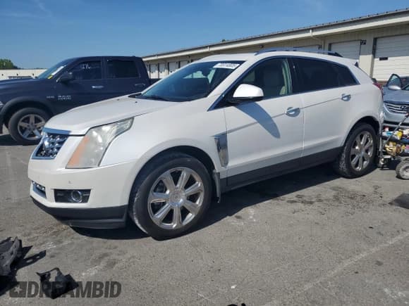 ✅ 2016 Cadillac SRX Premium Collection • VIN: 3GYFNDE3XGS517423 • Lot: 70914805. Listed on Copart with 164,008 mi. Free auction sales archive from the USA and detailed vehicle history report at DreamBid. Image 1.