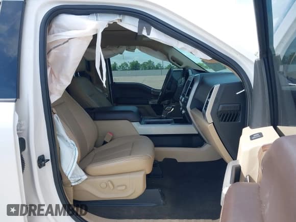✅ 2019 Ford F-150 XL • VIN: 1FTEW1E55KKE88920 • Лот: 42045073. Опубликован ранее на IAAI с пробегом 137 741 миль. Бесплатный доступ к архиву аукционных продаж из США и подробный отчёт об истории автомобиля на DreamBid. Изображение 5.